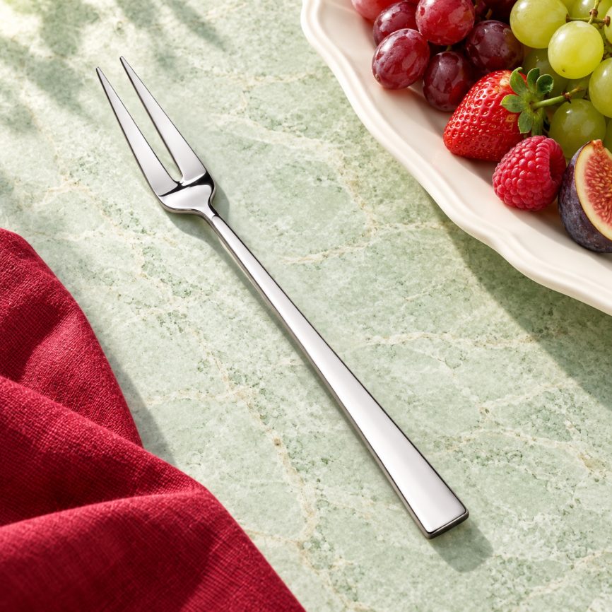 Platin Servis Çatalı sofrada – kullanım görseli