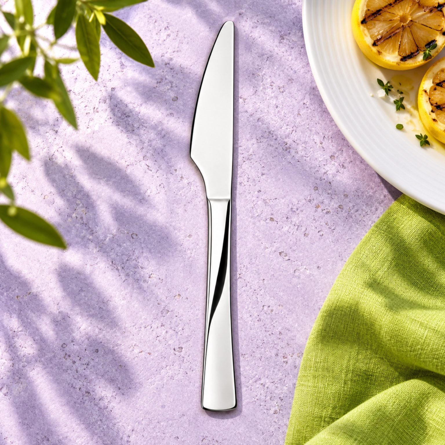 Platin Yemek Bıçağı sofrada – kullanım görseli